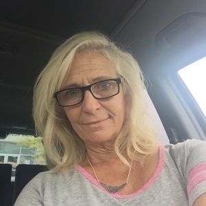 Meet your Posher, Laurel